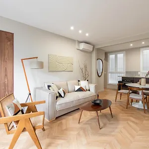 Apartment The New Suites, Centre, Paris